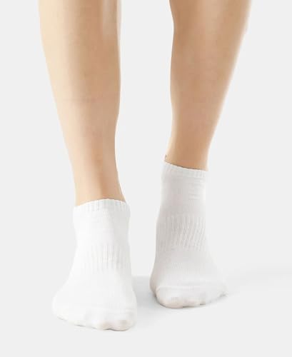 Jockey 7097 Men's Compact Cotton Stretch Low Show Socks with Stay Fresh Treatment_White_Free Size - Image 5