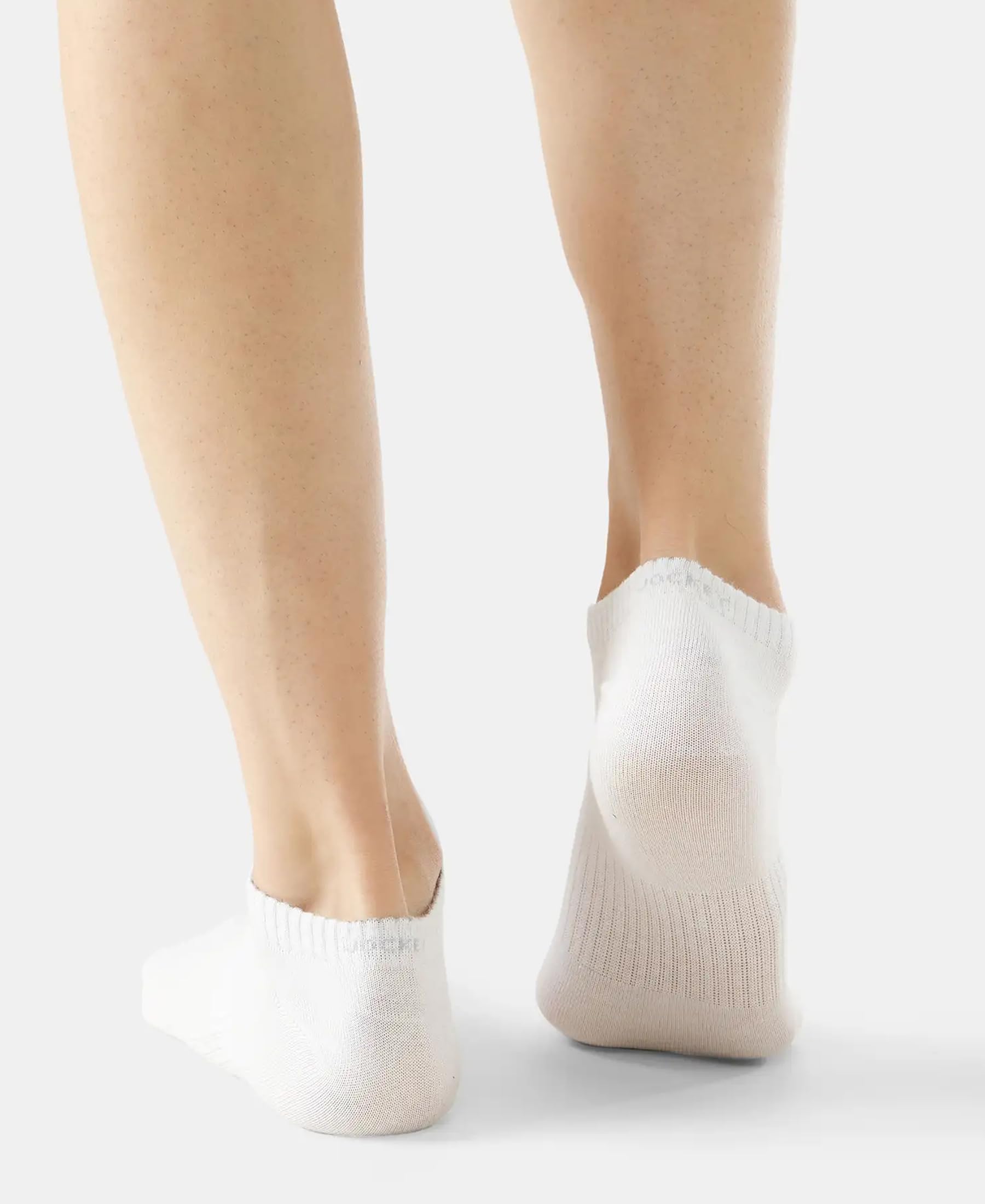 Jockey 7097 Men's Compact Cotton Stretch Low Show Socks with Stay Fresh Treatment_White_Free Size - Image 2